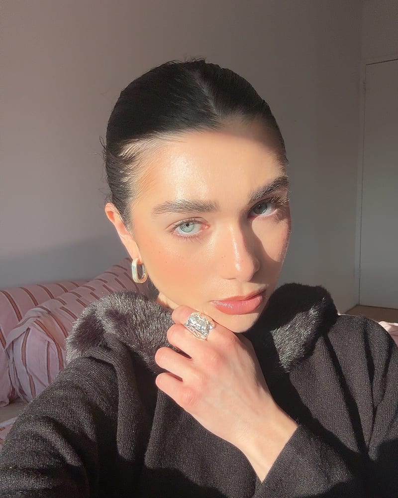 Alli, Social Media Manager